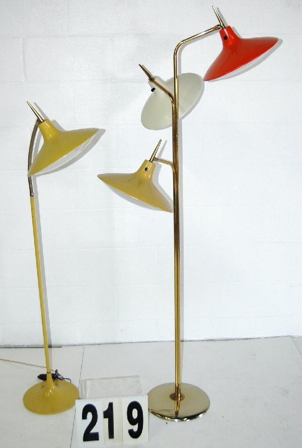 2-FLOOR LAMPS: 2 FLOOR LAMPS TO INCLUDE: 1 WITH 3 PRIMARY COLORED METALLIC FLYING SAUCER SHAPED SHADES. 1 WITH PRIMARY YELLOW METALLIC FLYING SAUCER SHAPED SHADE.