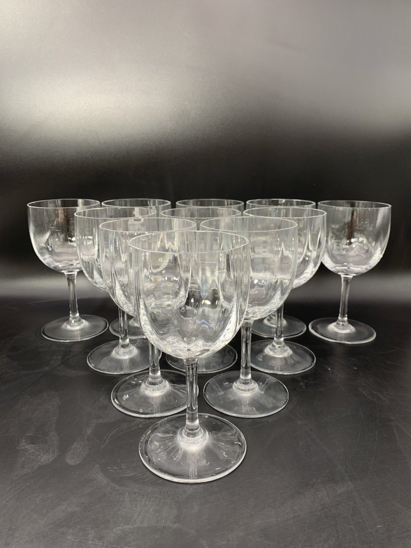 11 Baccarat Crystal Montaigne Red Wine Glass: Baccarat Crystal Montaigne Red Wine Glass. The crystal wine glass measures 7" tall. No chips. In excellent condition.