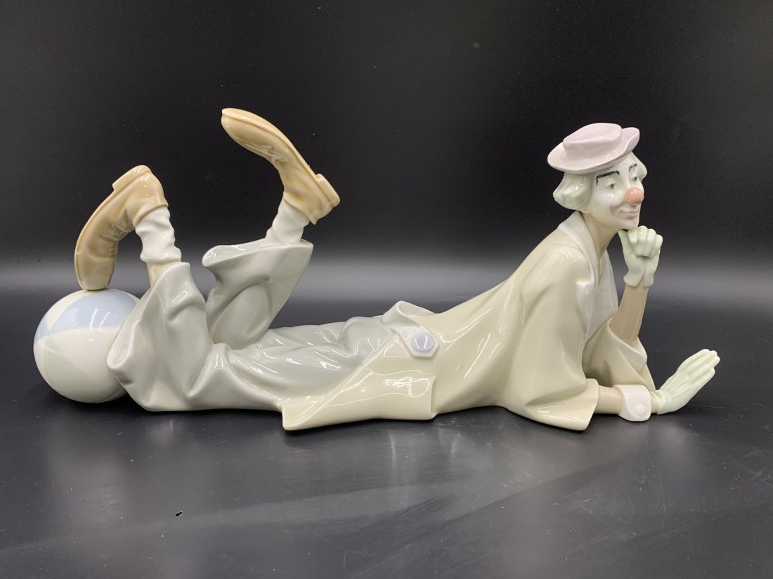 Porcelain Figurines & Statuettes for Sale at Auction Porcelain Figurines & Statuettes for Sale at Auction