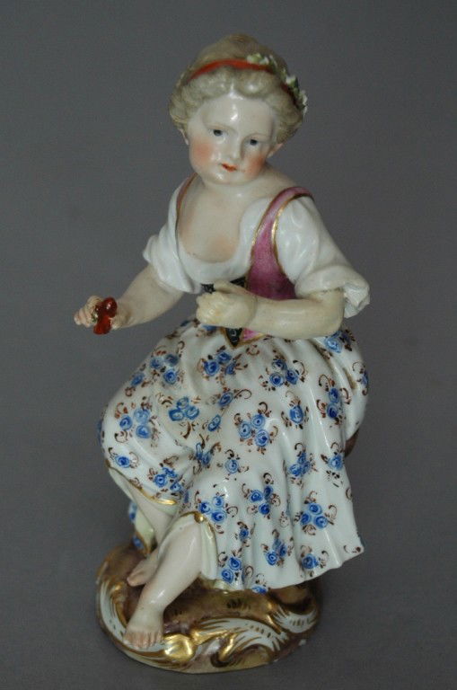 MEISSEN FIGURINE OF SEATED GIRL: EARLY MEISSEN FIGURINE OF SEATED GIRL, PROFESSIONAL ARM REPAIR, 5", BLUE CROSS SWORD MARK.