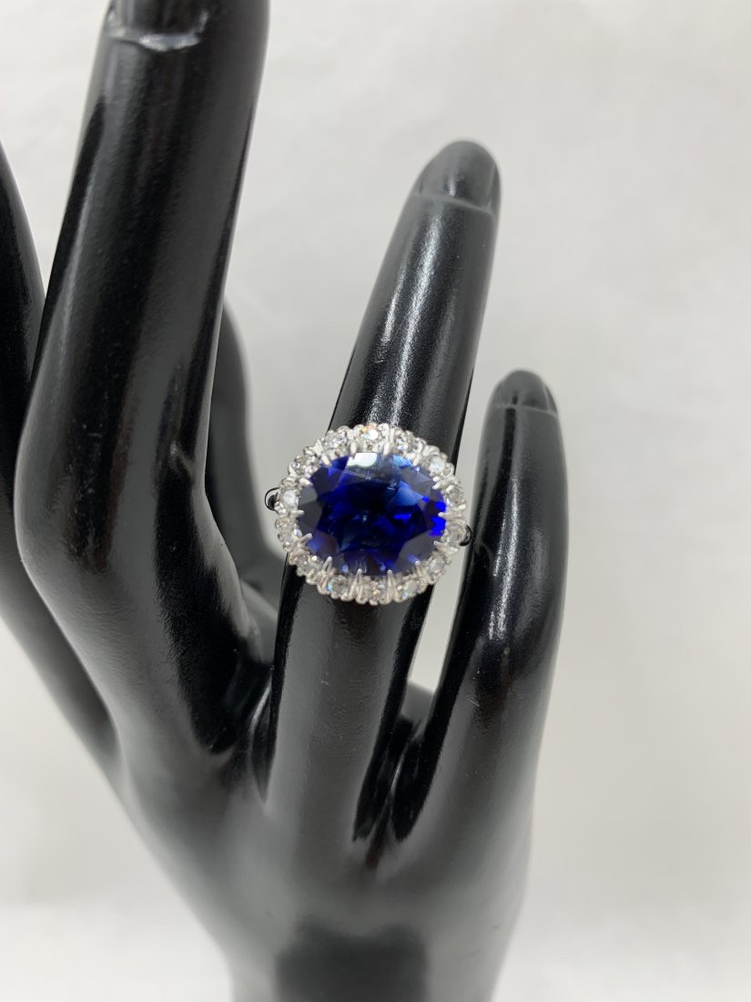 Ladies 18k Diamond & Iolite Gemstone Ring size 7 (1 of 8)