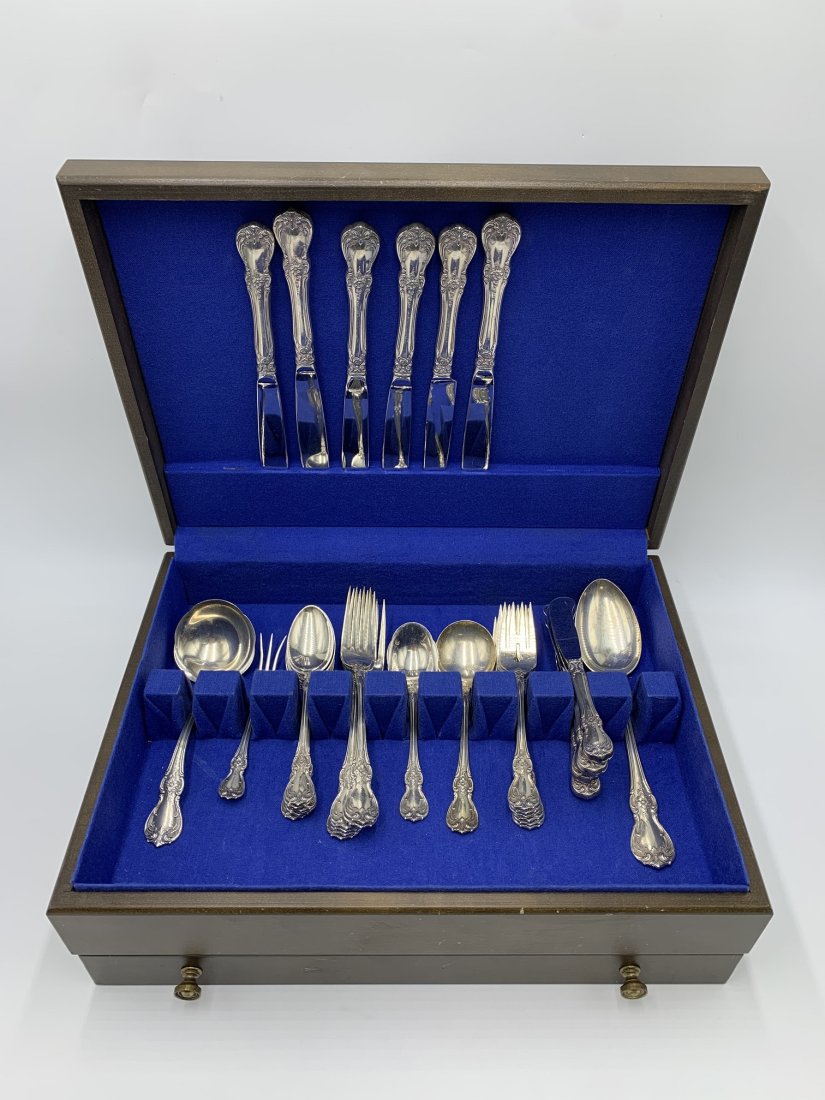Estate lot of Towle Sterling Flatware 33.2 Troy Oz. (1 of 14)