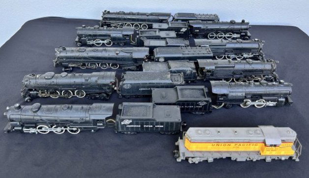 10 American Flyer Steam Locomotive & Tender (1 of 16)