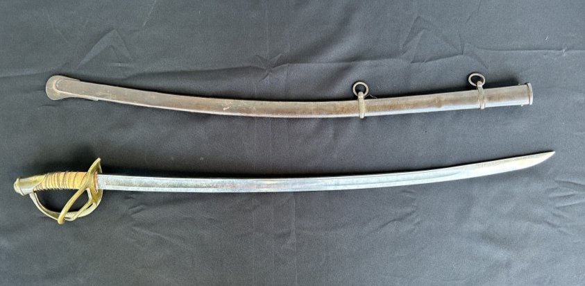 Civil War Cavalry Saber Sword with Scabbard (1 of 9)