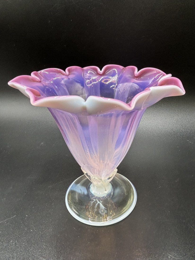 L.C. Tiffany Pink Art Glass Tulip Vase Labeled and Signed (1 of 15)