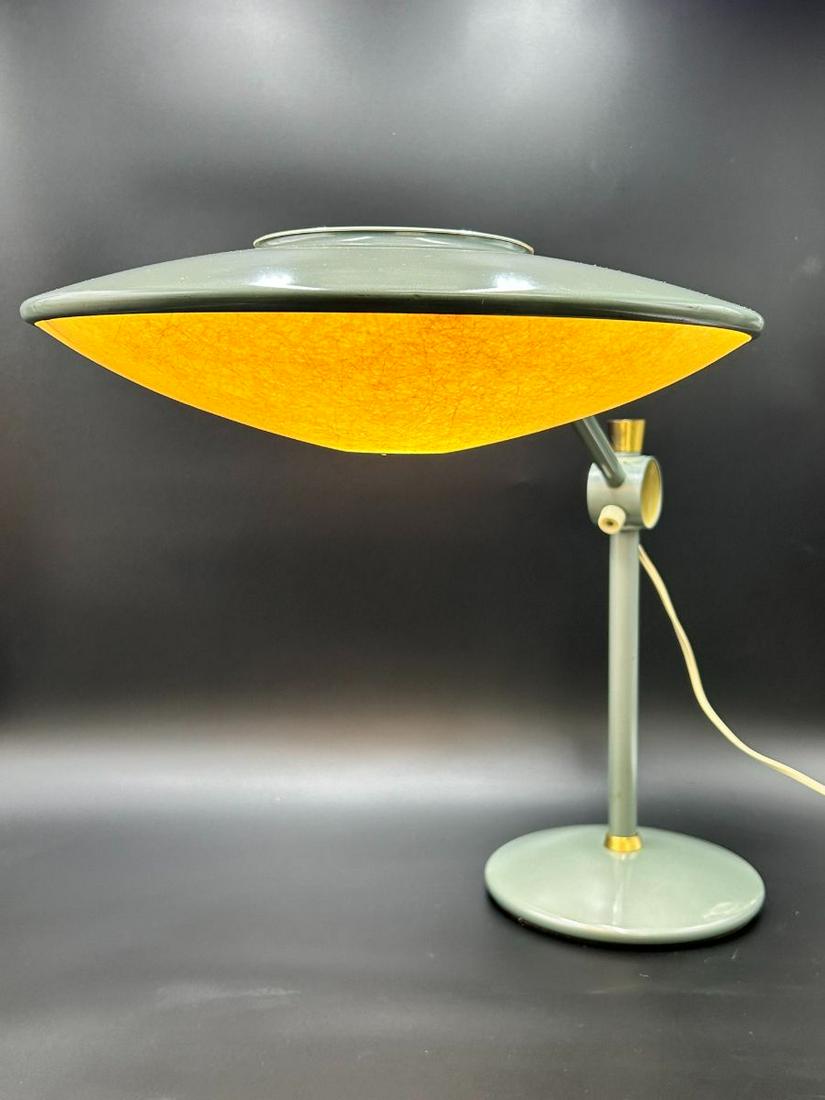 Vintage Dazor Saucer Desk Lamp Model 2008 (1 of 12)