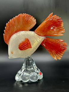 Large Murano Glass Opalescent Fish Sculpture: Large Murano Glass Opalescent Fish Sculpture. Makers label on the base of the sculpture. The Murano glass fish measures 11 1/2" tall x 10 1/2" wide. Weight: 4 Lbs. No chips. In good condition.