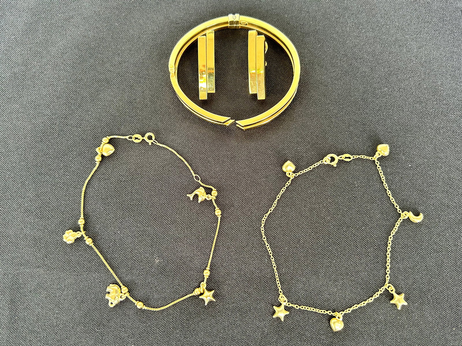 Estate Jewelry Lot of 18K Gold Bracelets & Earrings - 27 Grams Total (1 of 9)