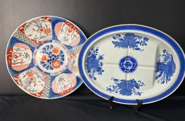 Estate Lot of Circa 1790 Chinese Export Platter and 19th Century Imari Charger (1 of 20)