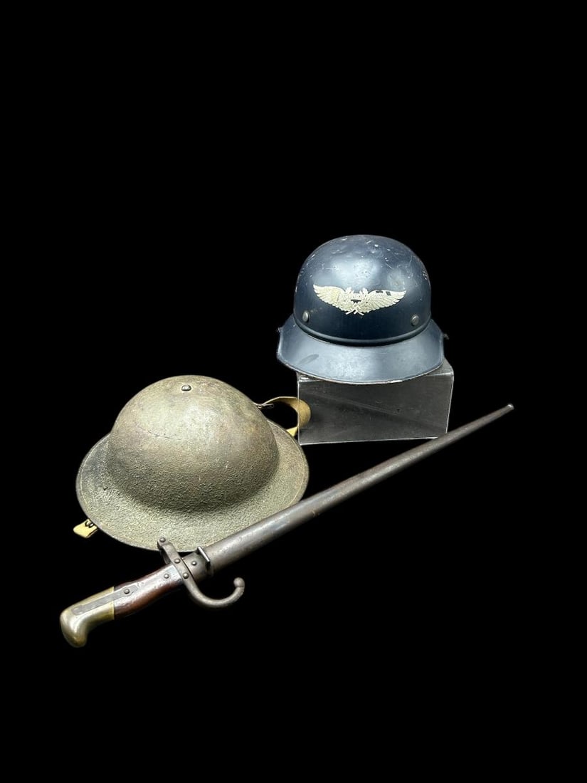 ⛰GlasFliesenmalerei 【Novembertag】 M.Horn German silver plated and mounted horn cornucopia vase