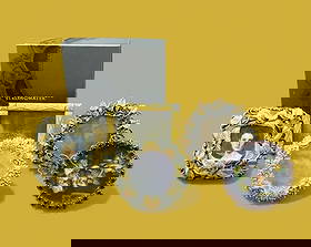 Jay Strongwater Estate Lot of 5 Enamel & Jeweled Crystal Photo Frames: Jay Strongwater Estate Lot of 5 Enamel & Jeweled Crystal Photo Frames . Stunning estate lot of designer Jay Strongwater frames in assorted sizes. 1). Jeweled round Butterfly 3.5" frame #5159. 2) Golde