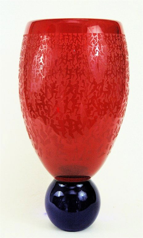 Duncan McClellan 20th Century Blown Glass Vase: Duncan McClellan, 20th century artist famous for his blown glass technique. Winner of many awards, including Winter Park art festival's "Best in Show". This large 20" red vase on cobalt glass ball, al