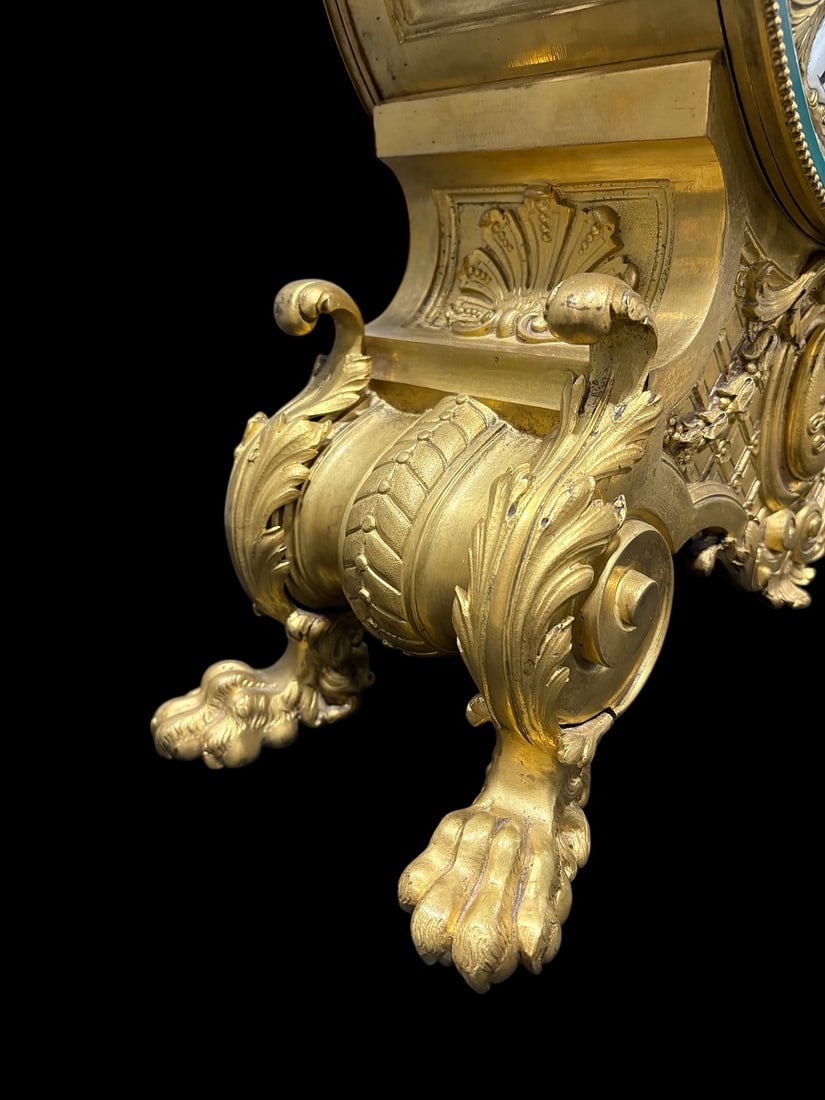 Late 19th Century French Louis XIV Gilt Bronze Mantel Clock - Le Roy et Fils - 11