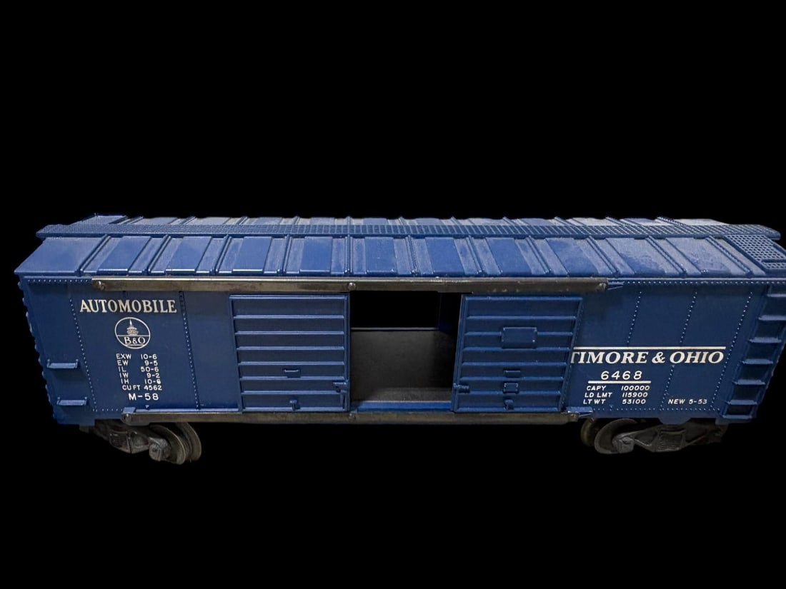 Estate Lot of 7 Vintage Lionel Trains - O Gauge - 18