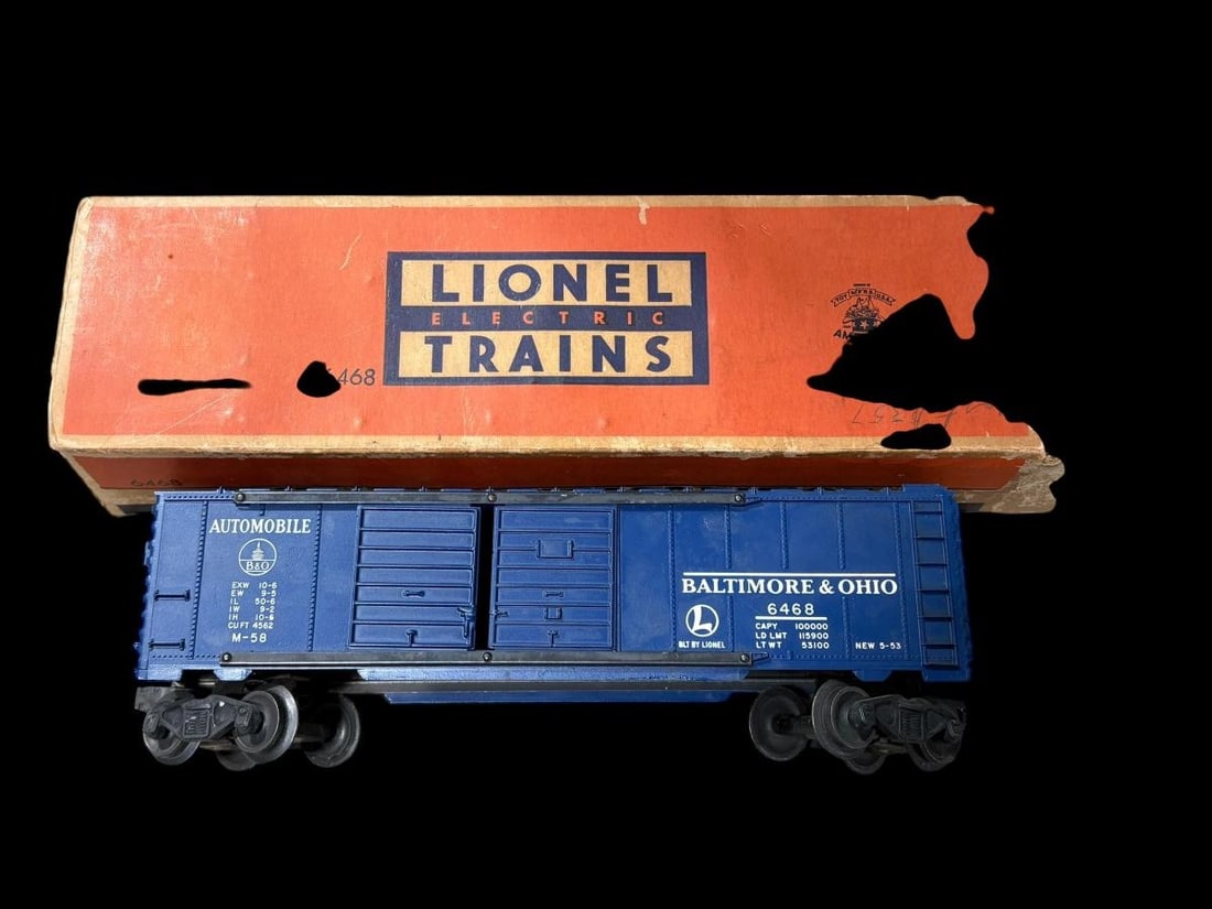 Estate Lot of 7 Vintage Lionel Trains - O Gauge - 19