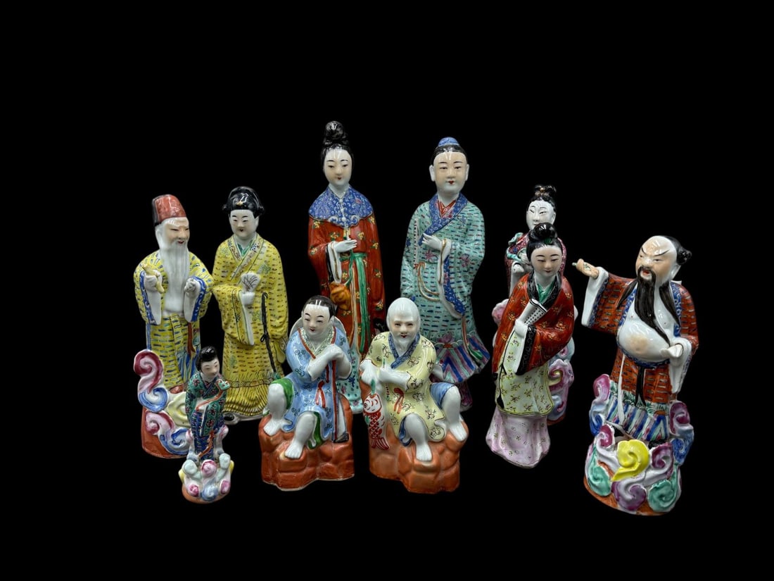 Estate Lot of 10 Chinese Porcelain Figural Statues 6" to 13" Qing 1880-1930's: Estate Lot of 10 Chinese Porcelain Figural Statues 6" to 13". Qing 1880 - 1930's. This is a wonderful lot with 10 hand painted porcelain Chinese Figures in bright colors. They measure in size from