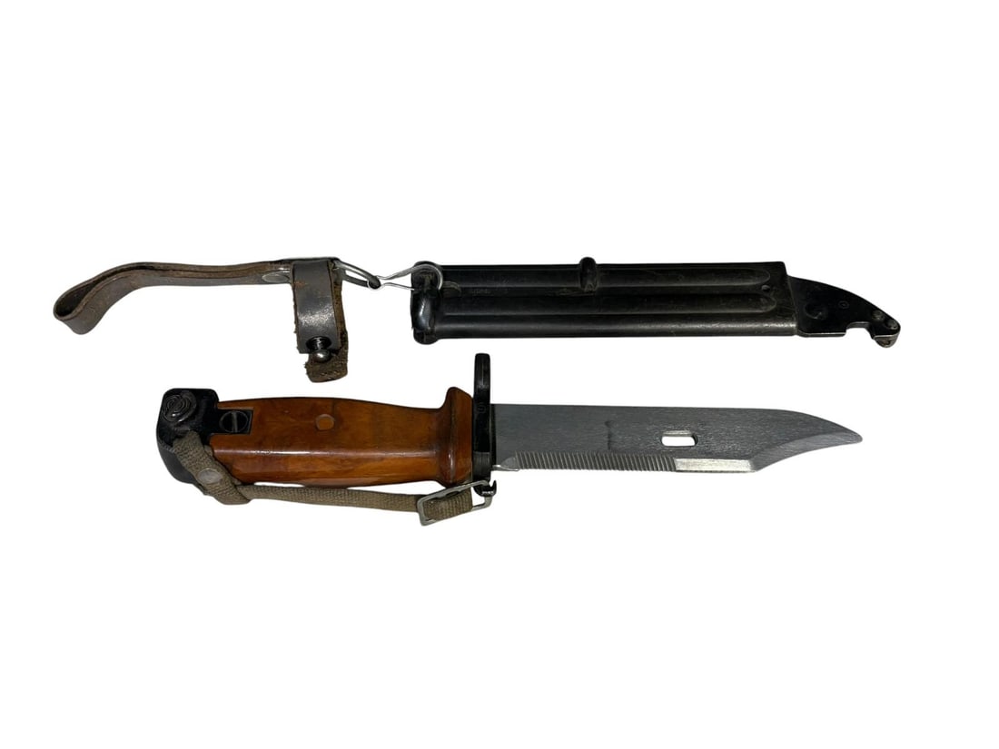 Lot of 8 Civil War & Other Items: Powder Flask, Cartridge Satchel, Boot Scabbard & Knifes & Bayone - 5