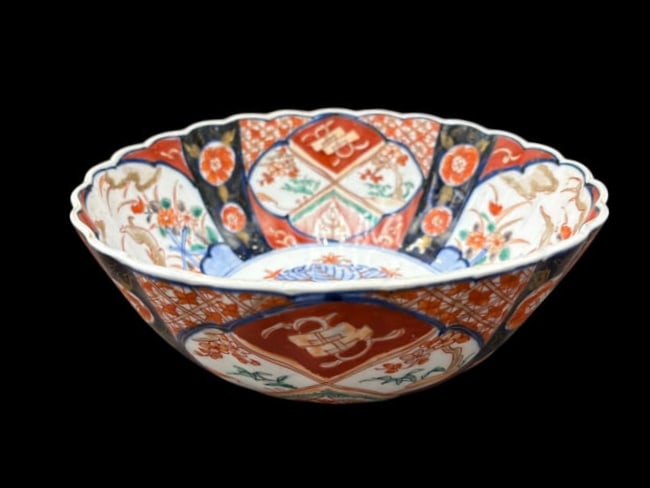 Estate Lot of 3 Imari & Chinese Export Fruit & Butterfly Pattern Platter - 2