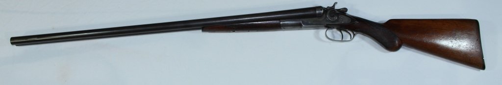 Remington Model 1889 Shotgun: Remington Type I, Model 1889, 12 gauge double barrel shotgun. Checkered walnut stock, original recoil pad, 30" barrel, all matching serial numbers, very good condition. Comes with hard case (not shown