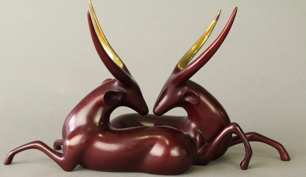 Loet Vanderveen Polychrome Bronze of Oryx: Signed Loet (Vanderveen) polychrome bronze of a pair of resting Oryx, limited edition 32/750, 6" x 11" x 4", good condition.