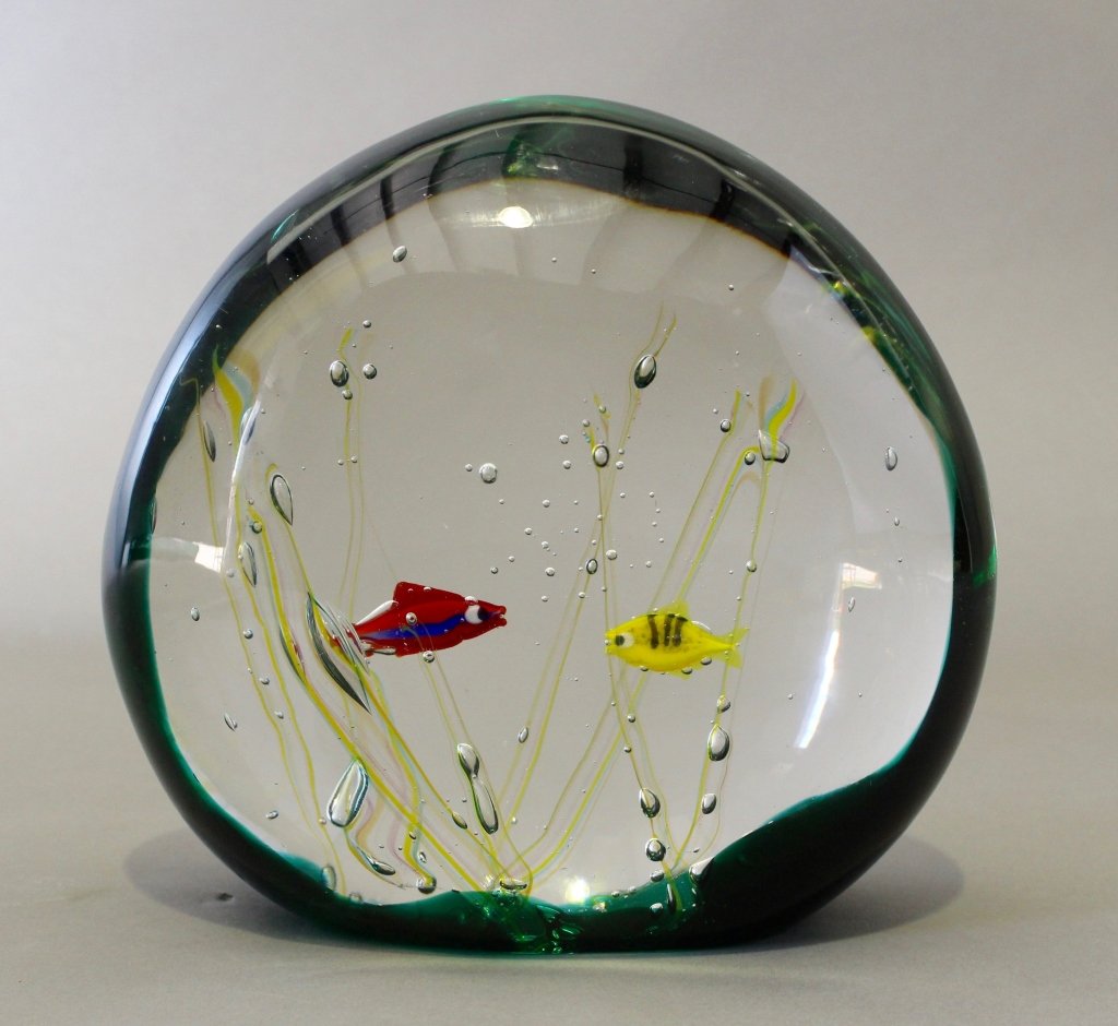 Cedenese Murano Aquarium Glass Block: Cedenese Murano aquarium glass block, two little fish swimming about, signed but illegible, 6" x 6.5' x 2", good condition.