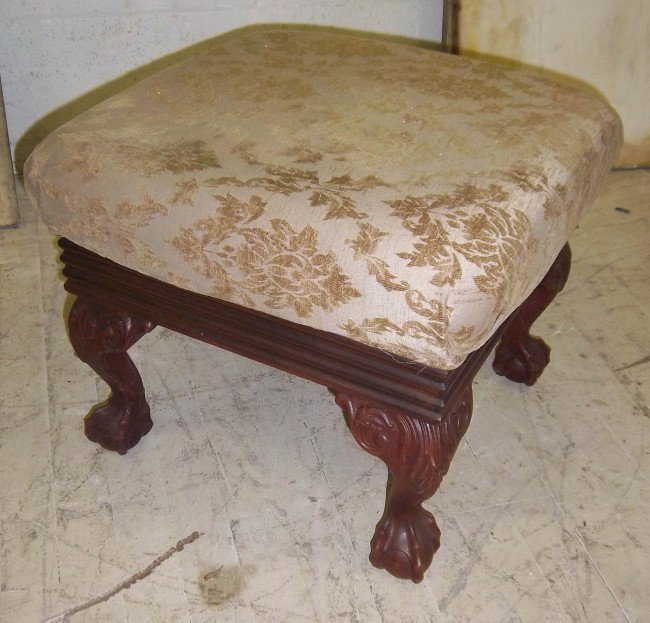 Turn of the century mahogany footstool 14"h: Turn of the century mahogany footstool 14"hAuction Estimate $15-125