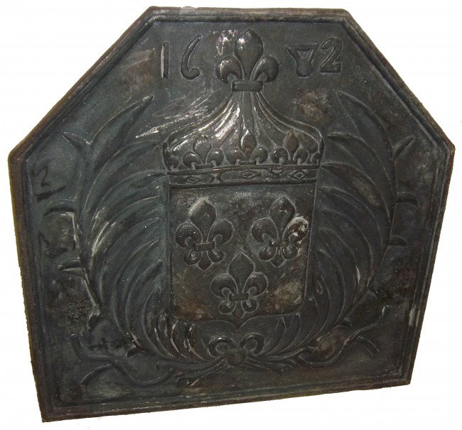 17th C. cast iron fireback dated 1663 Rare 17th C.: Rare 17th C. French cast iron fireback in original paint dated 1663 24"hx24"w