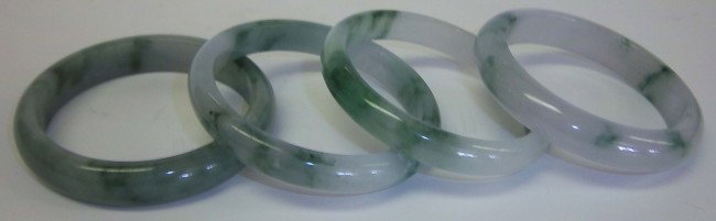 4 Spinach jade bangles: 4 Spinach jade bangles Auction Estimate 500-800