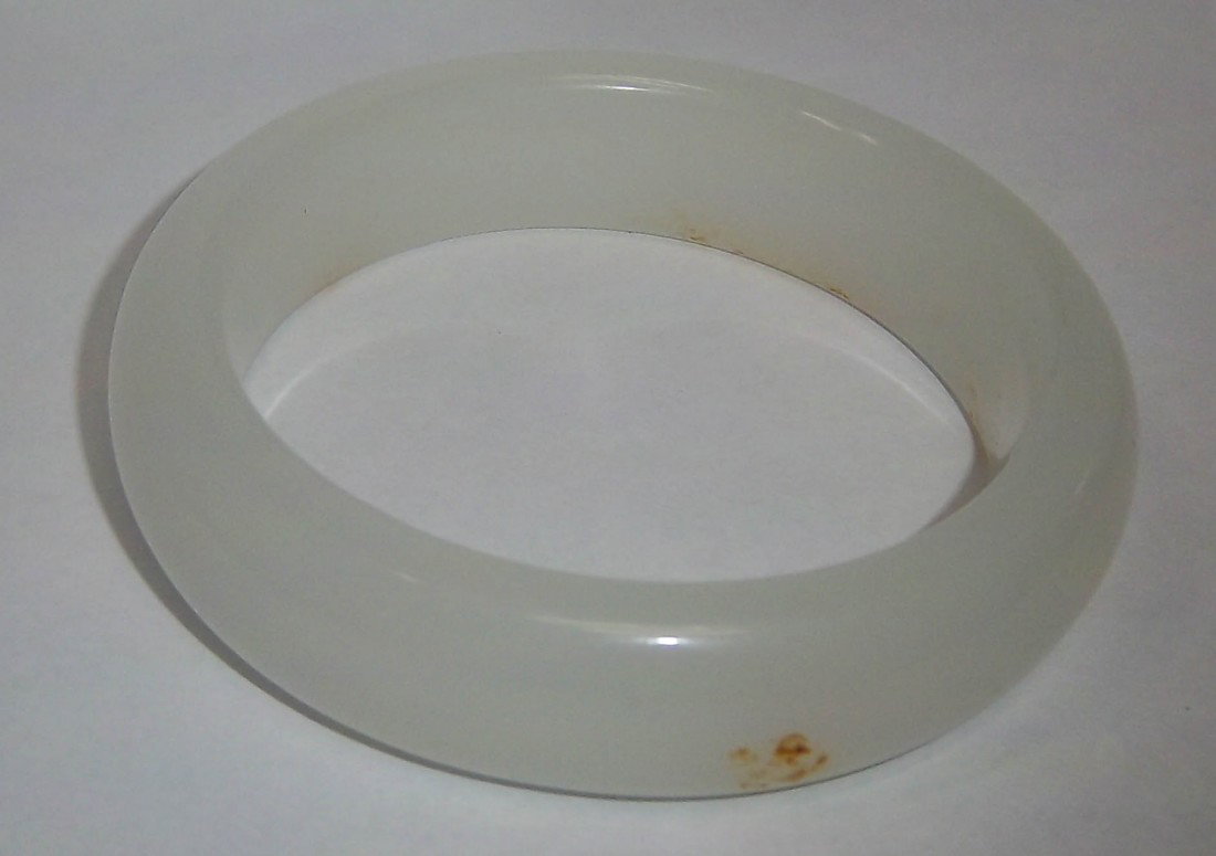 White jade bangle: White jade bangle Auction Estimate 500-800