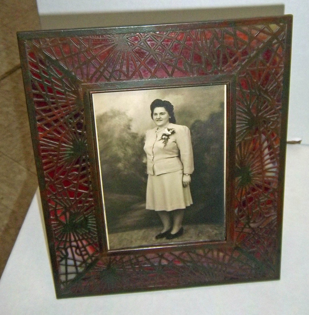 Tiffany Studios Pine needle pattern desk frame: Tiffany Studios Pine needle pattern desk frame 9 x 7 1/2 Auction Estimate 750-1500