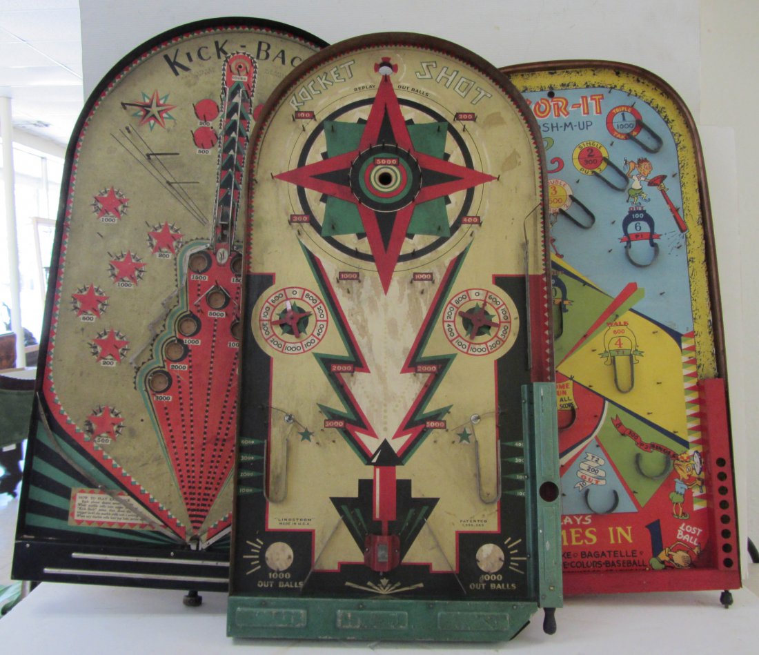 Three Vintage pinball games: Three Vintage pinball games Auction Estimate 50-100
