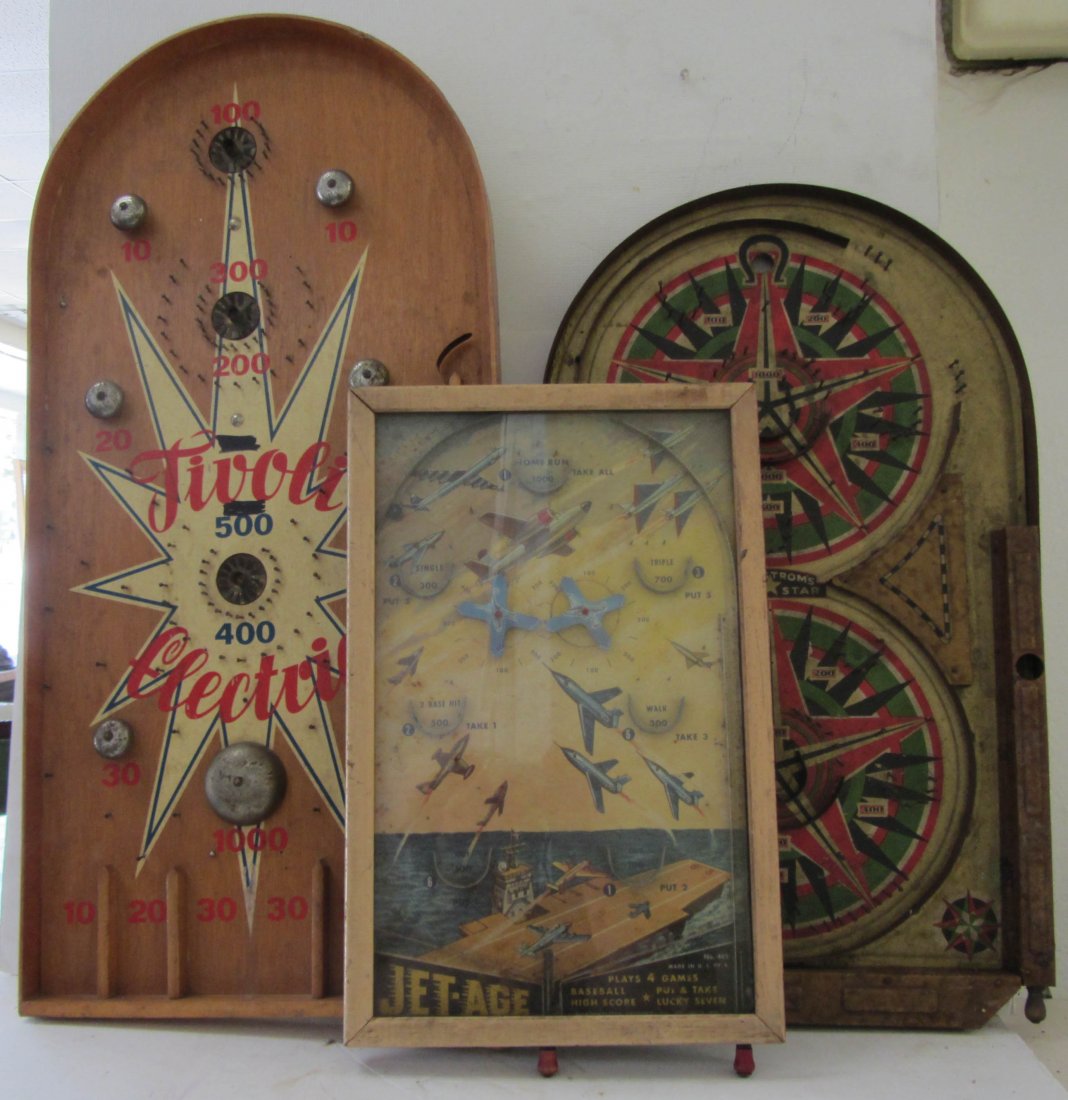 Three Vintage pinball games: Three Vintage pinball games Auction Estimate 50-100