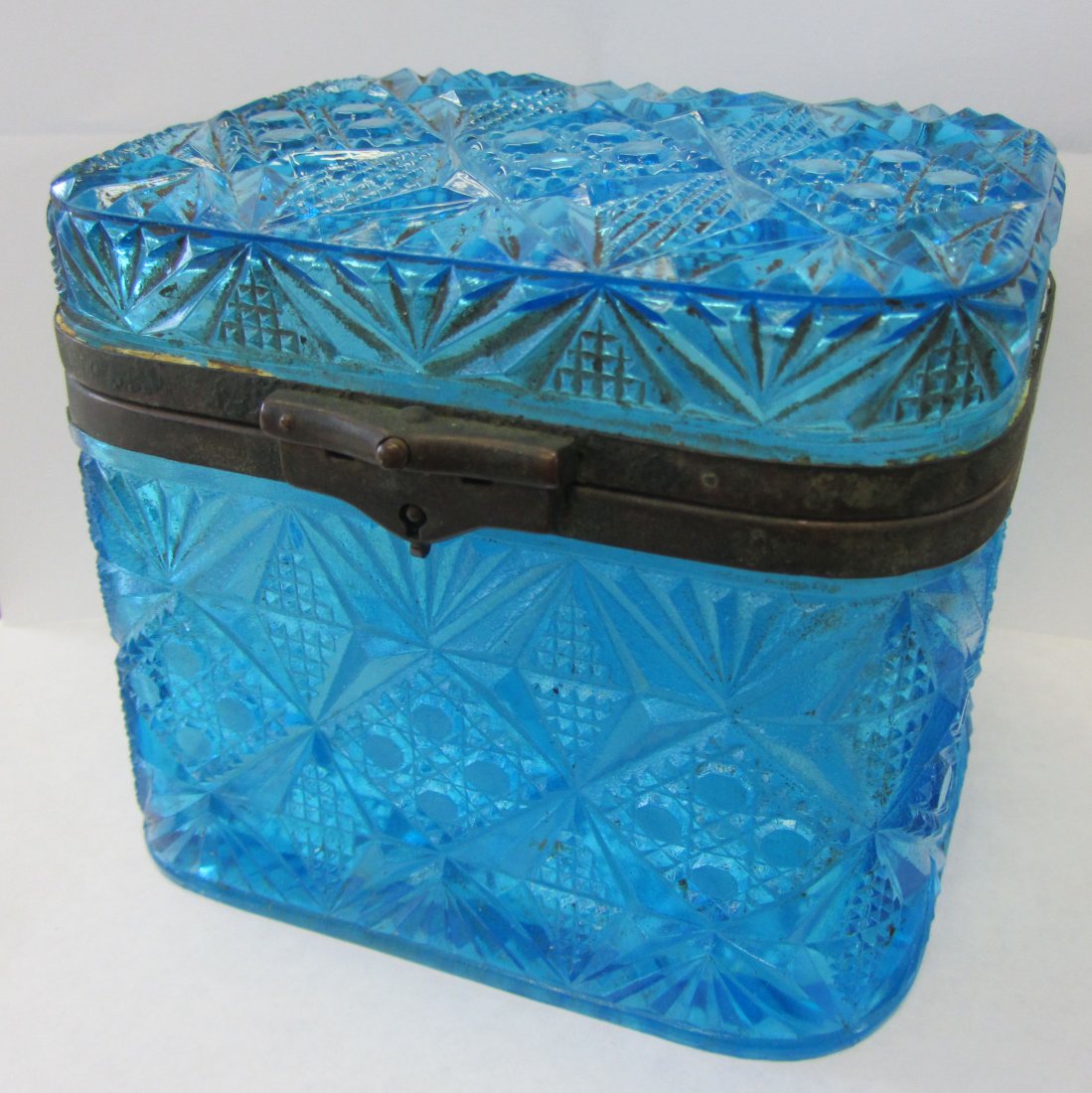 20th C. Blue pressed glass dresser casket: 20th C. Blue pressed glass dresser casket 4 1/2 x 5 1/2 x 4 1/2 Auction Estimate 50-150