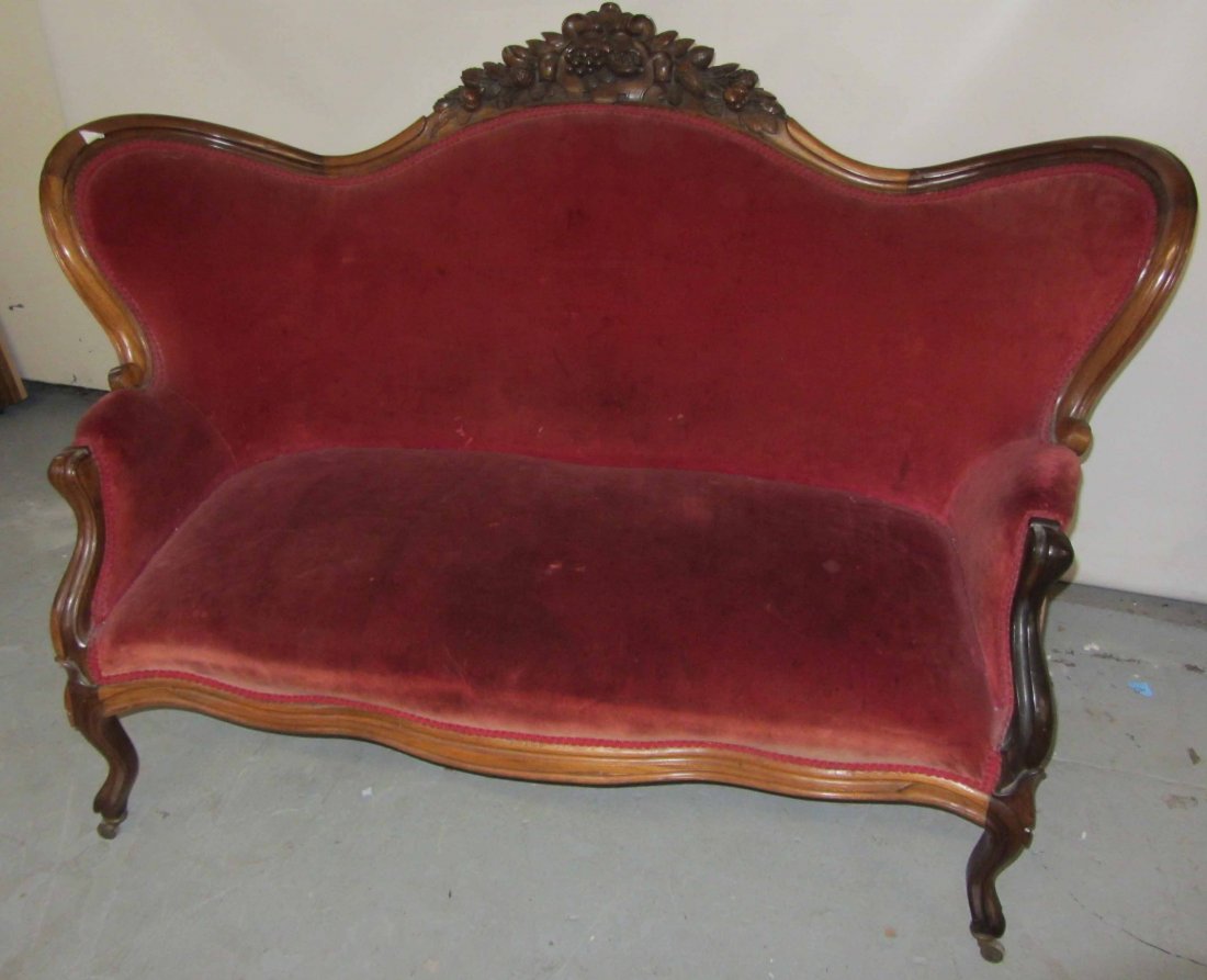 C1860 American detail carved rosewood loveseat: C1860 American detail carved rosewood loveseat 41 x 61 Auction Estimate 300-500