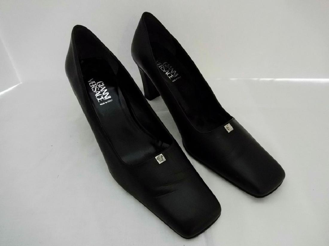 Women's "Gianni Versace" Black Leather Shoes, made in (1 of 8)