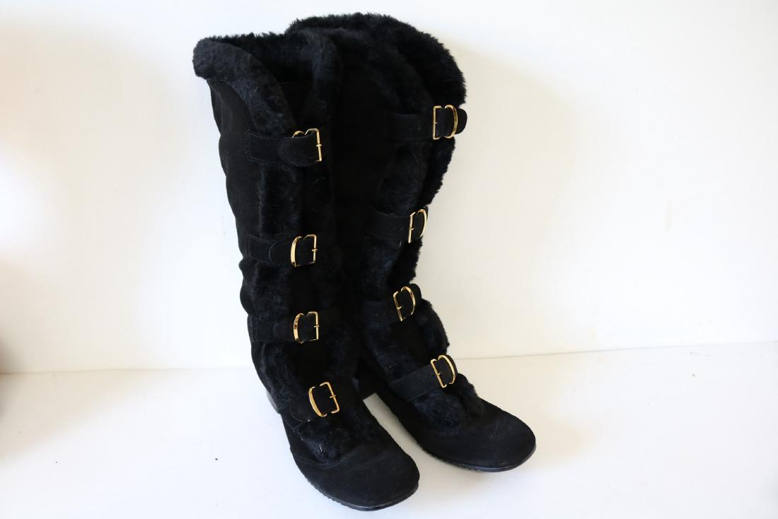Ladies Vintage Suede & Fur Buckle up Boots: suede & fur, marked size 10
