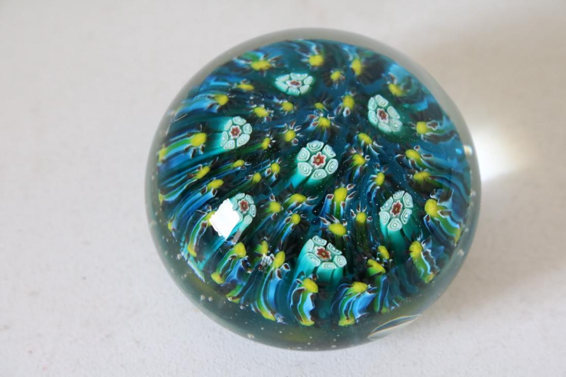 Small Murano Art Glass Paper Weight (1 of 3)