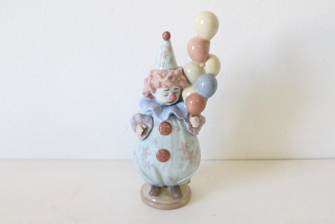 Lladro, Littlest Clown #5811: Clown with balloons