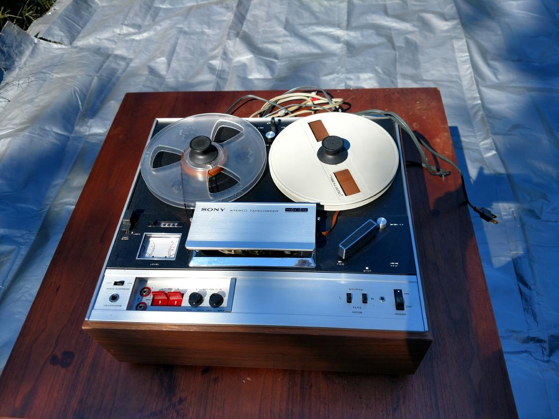 Vintage Sony Three Head Stereo Tapecorder, TC-355 (1 of 8)