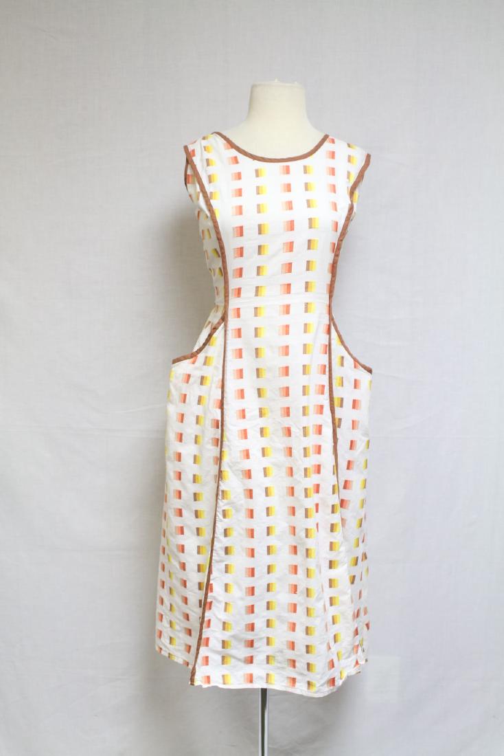 1940s Ombre Check Dress: cotton fabric, wraps & buttons at the back waist. Good condition - a few tiny popped seams and one small mark near hemline, see photo. 42 bust/32-34 waist