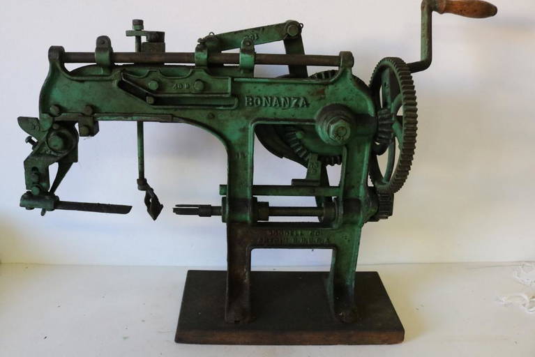 Antique Bonanza Apple Peeler Corer By Goodell Co. Circa