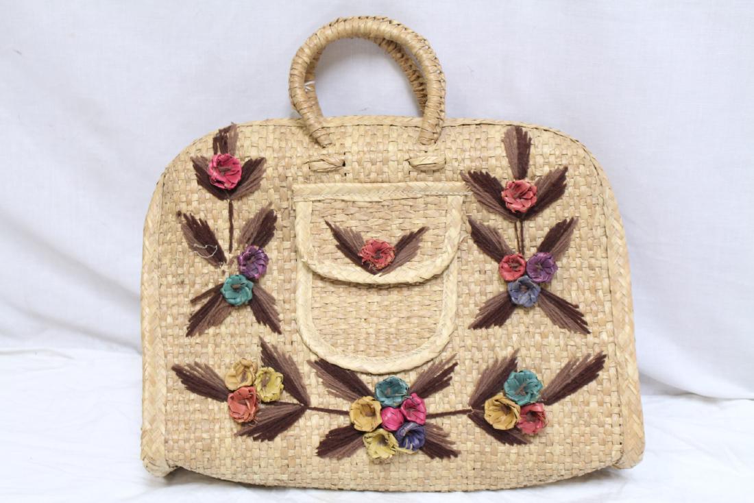 1960s Large Straw Beach Tote (1 of 4)