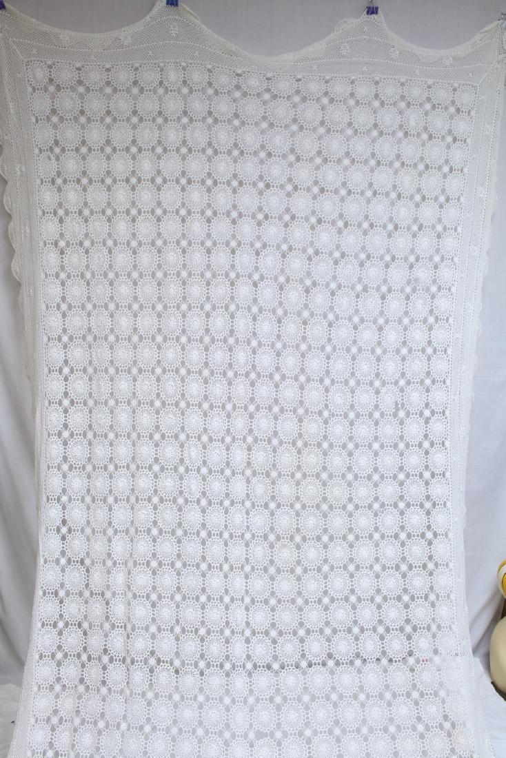 Lot of Vintage Crochet Bedspreads (1 of 7)