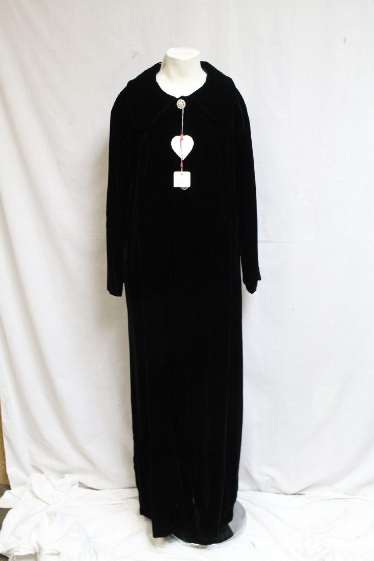 1960s Velvet Opera Coat (1 of 4)
