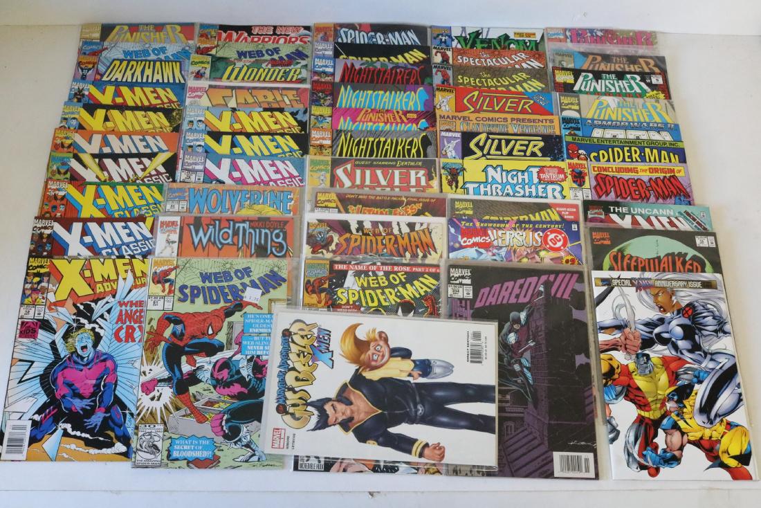 Lot of 50 Marvel Superhero comics (1 of 12)