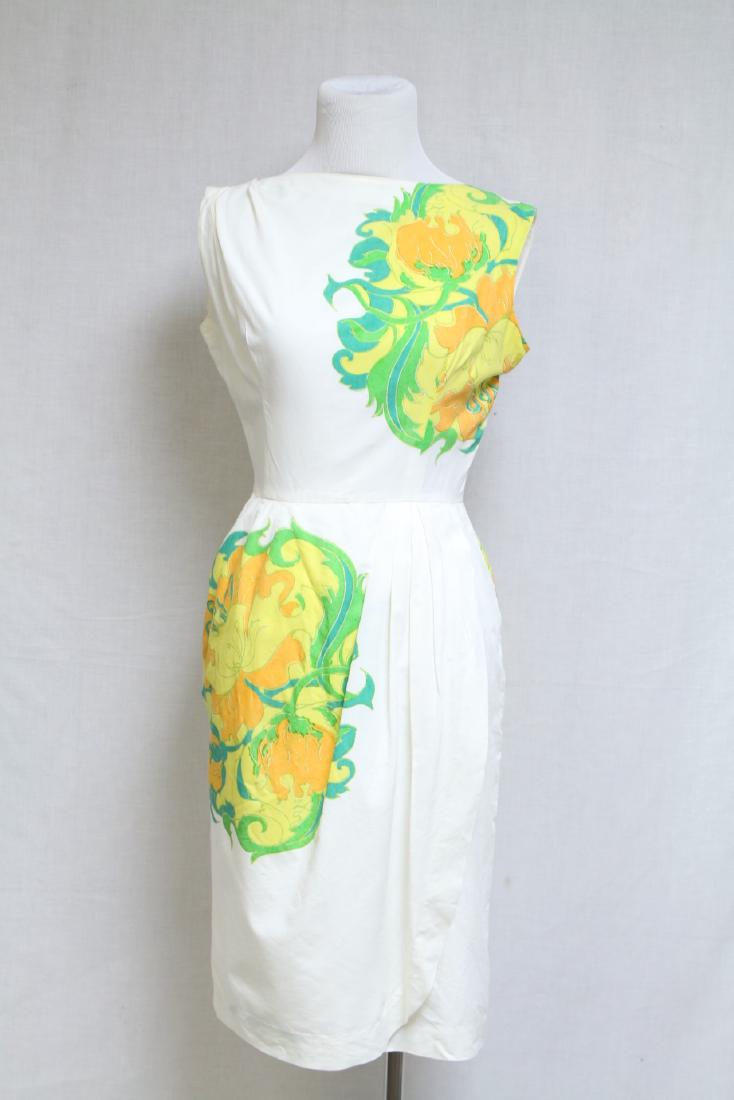 Vintage 1960s White & Orange Floral Dress: Cotton fabric, good condition - darts let out, see photos. 34 bust/24 waist