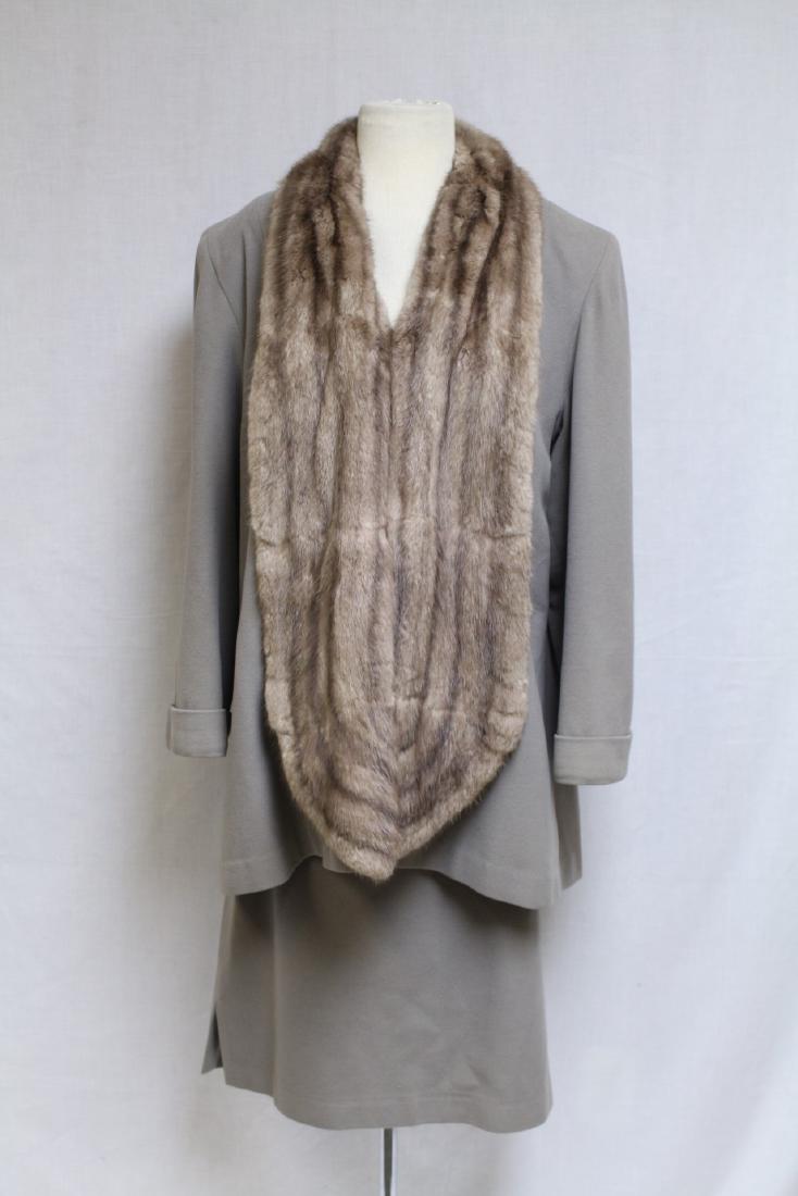 Vintage 1940s Beige Cashmere & Fur Skirt Suit: cashmere and sheared mink fabric, excellent condition - 35 waist/46 bust