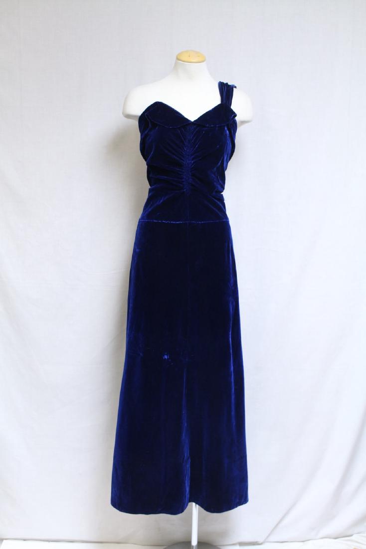 Vintage 1940s Saks Fifth Ave Velvet Gown: silk velvet fabric, fair/as-is condition - missing right strap, small rip on the lower back, see photos. 34 bust/26 waist