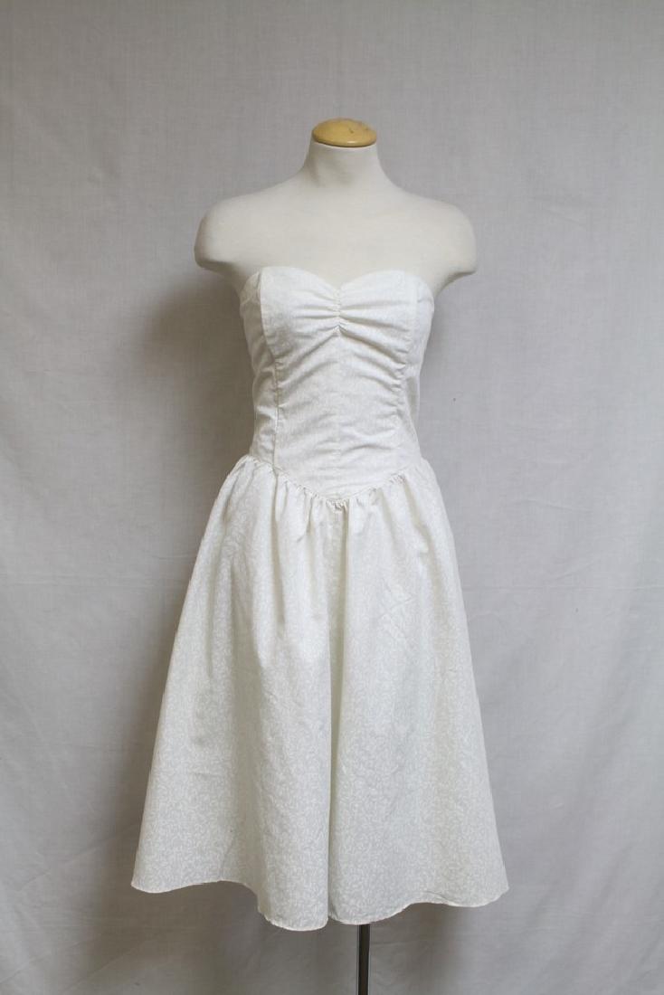 Vintage 1980's White Strapless Dress: cotton blend fabric, fully lined, excellent condition - 32-34 bust/35 length