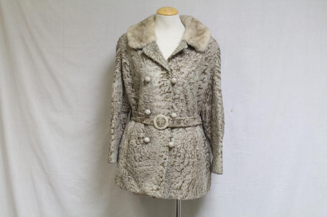 Vintage 1970s Beige Fur Jacket (1 of 5)